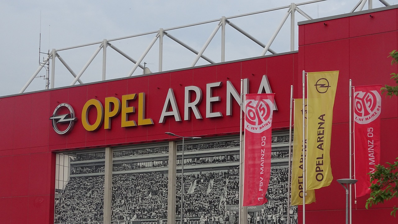 Opel Arena Gebrauchtwagen